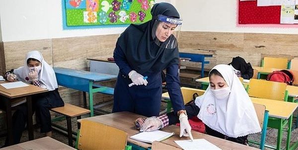 آغاز واکسیناسیون معلمان از عید غدیر
