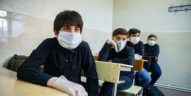 آغاز واکسیناسیون دانش آموزان با “سینوفارم