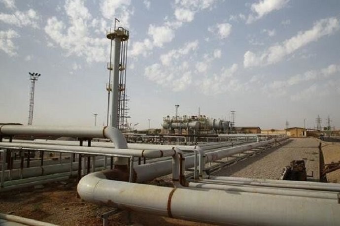 توسعه بزرگترین میدان نفتی ایران از سوی قرارگاه خاتم