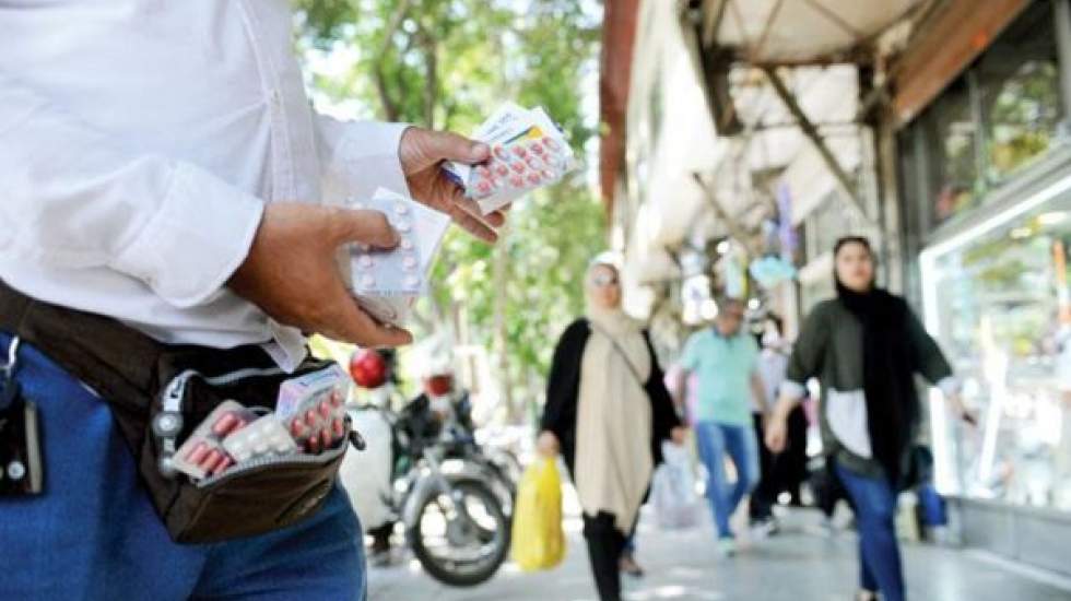 واکنش پلیس به خرید و فروش واکسن در ناصرخسرو