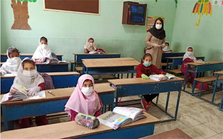 مدارس، به تدریج تا پایان آبان حضوری می‌شوند