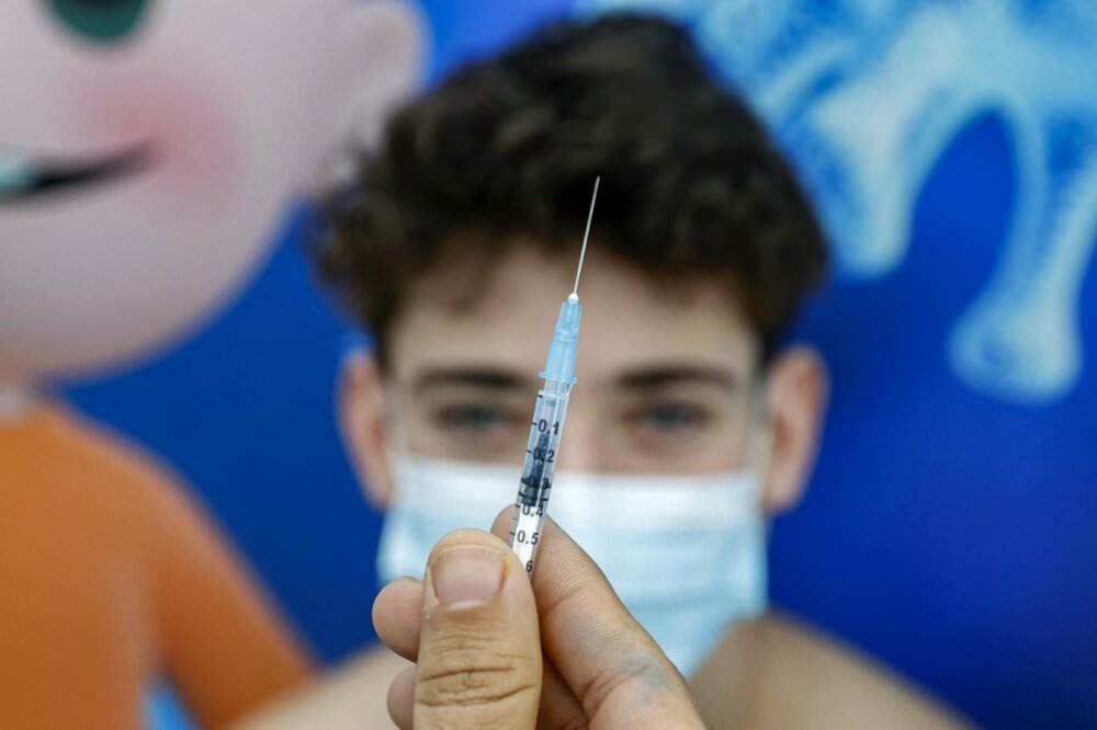 واکسیناسیون کرونا در کودکان را جدی بگیرید