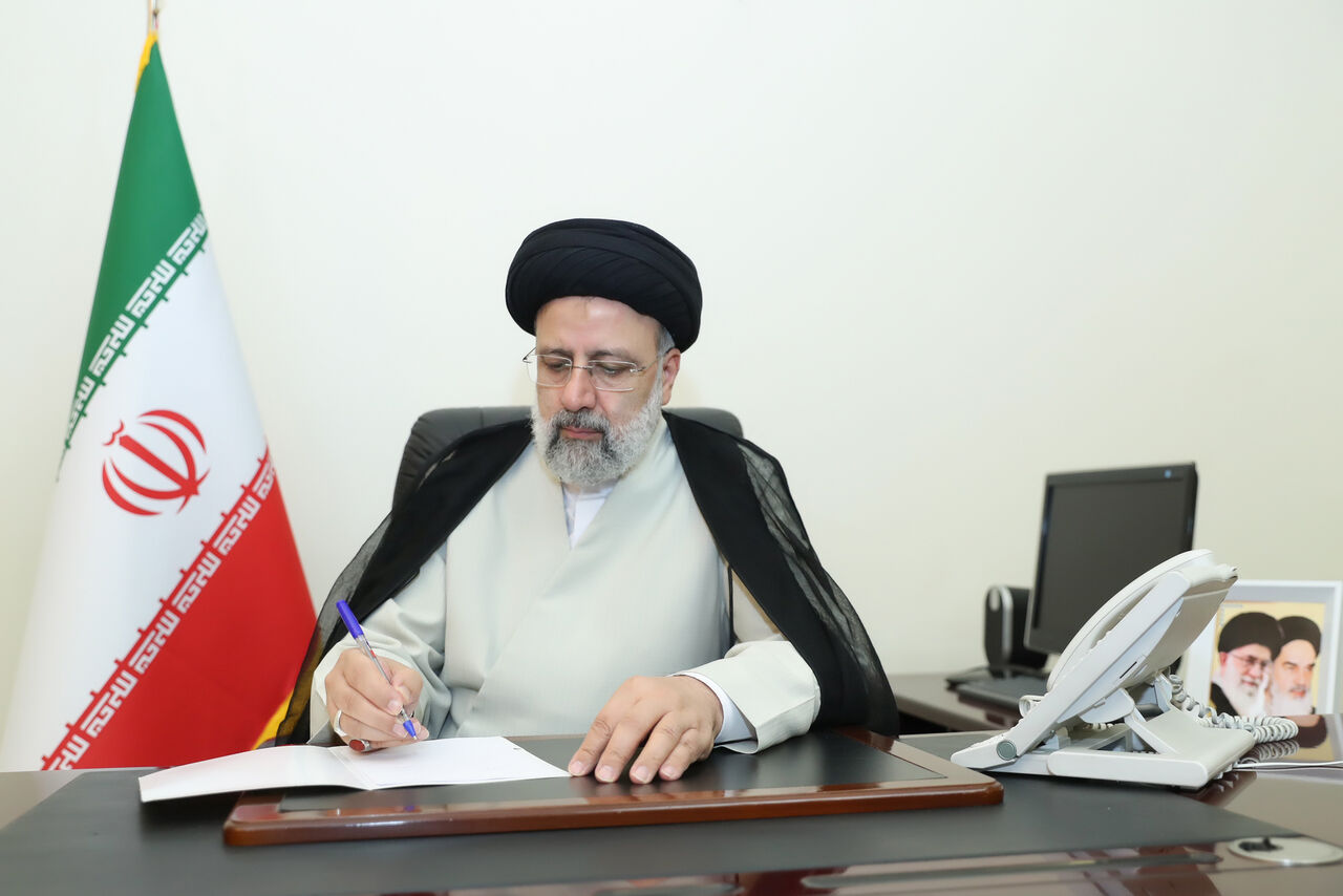موافقت رئیس‌جمهور با استعفای رستم قاسمی