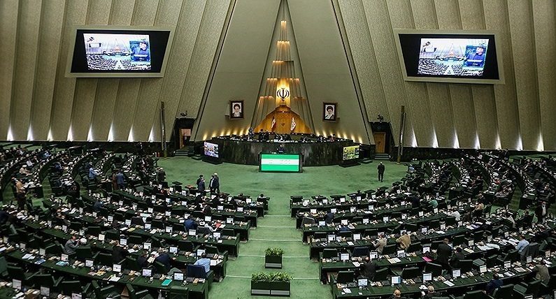 مجلس تا پایان فرایند رای اعتماد در ۲ شیفت جلسه دارد
