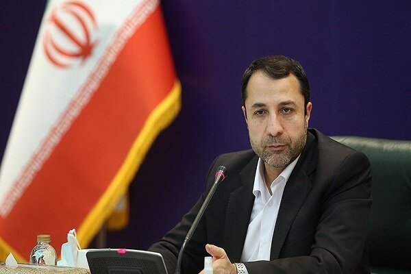 زائران برای دریافت ارز اربعین به بانک‌ها بروند